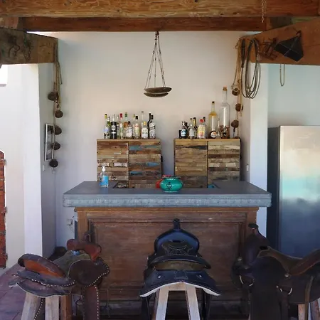Mas Lou Caloun - D'hote Face A La Piscine En Camargue - Les Maries De La Bed & Breakfast