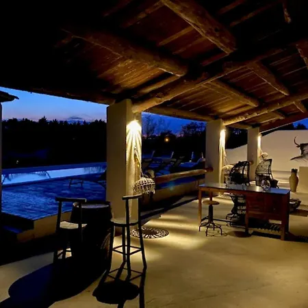 Mas Lou Caloun - D'hote Face A La Piscine En Camargue - Les Maries De La Bed & Breakfast Saintes-Maries-de-la-Mer